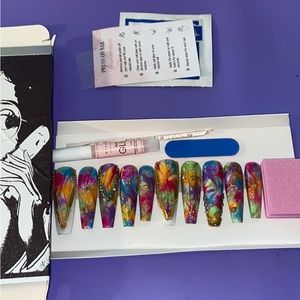 press on nail sets anything over $25 get a gift
